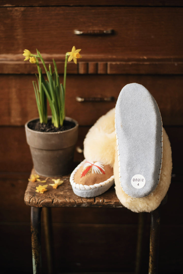 Natural Sheepskin Slippers - ONAIE