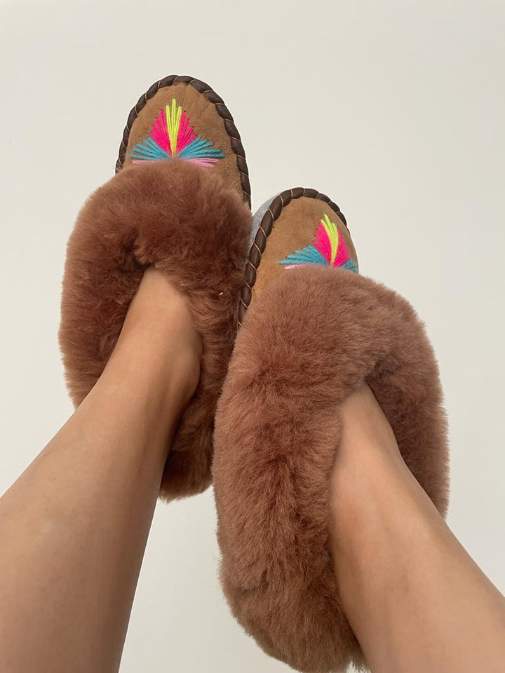 Tan Sheepskin Slippers - ONAIE