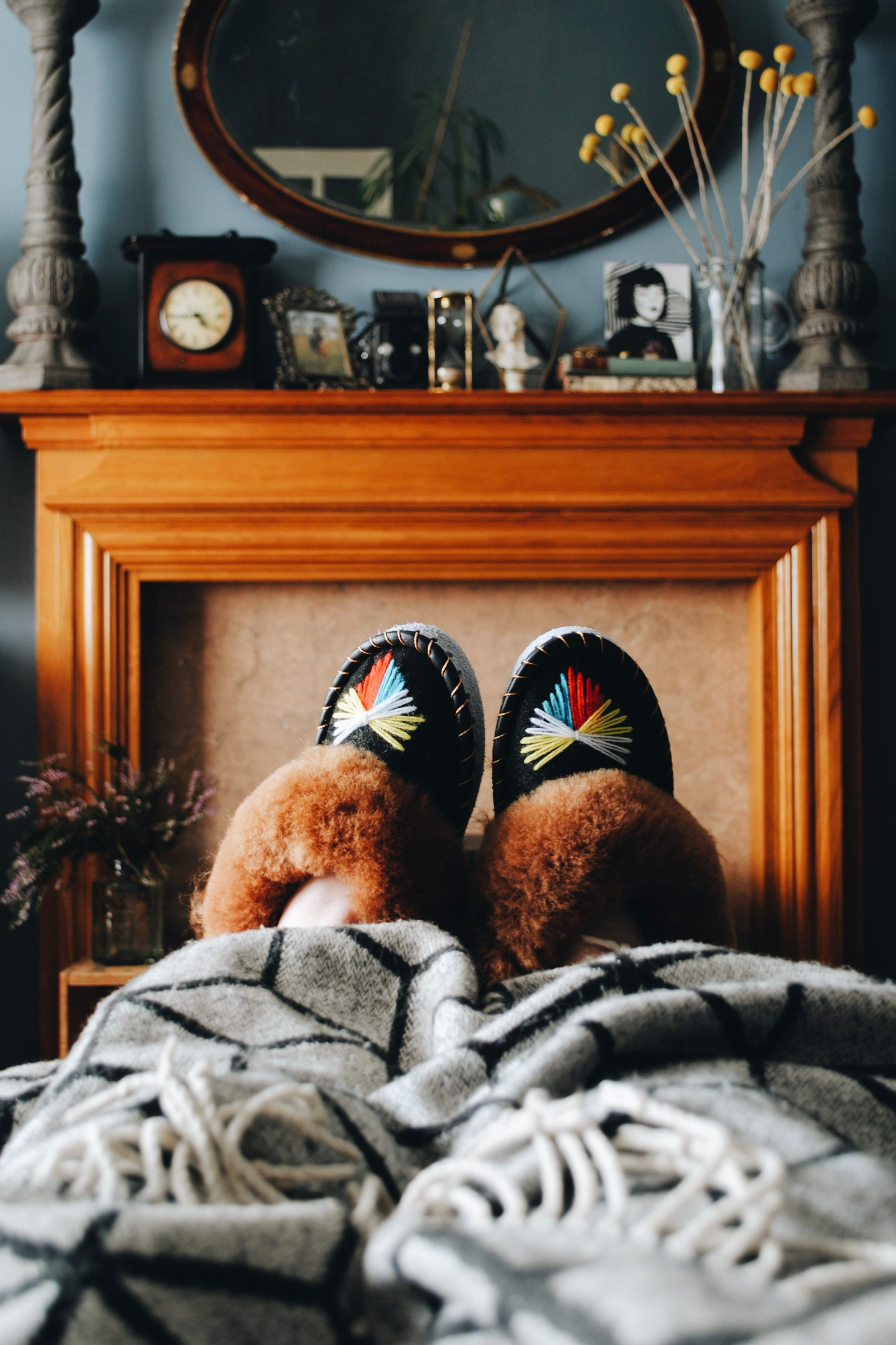 Best Women’s Slippers for Cold Feet: Top Picks