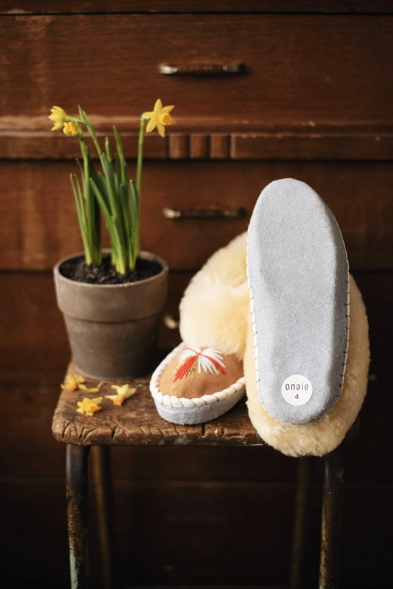 Natural Sheepskin Slippers - ONAIE