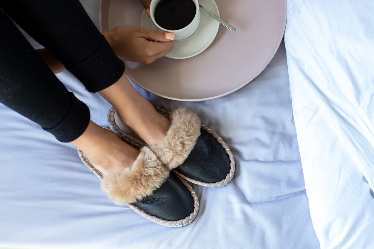Dark Sheepskin Mule Slippers - ONAIE