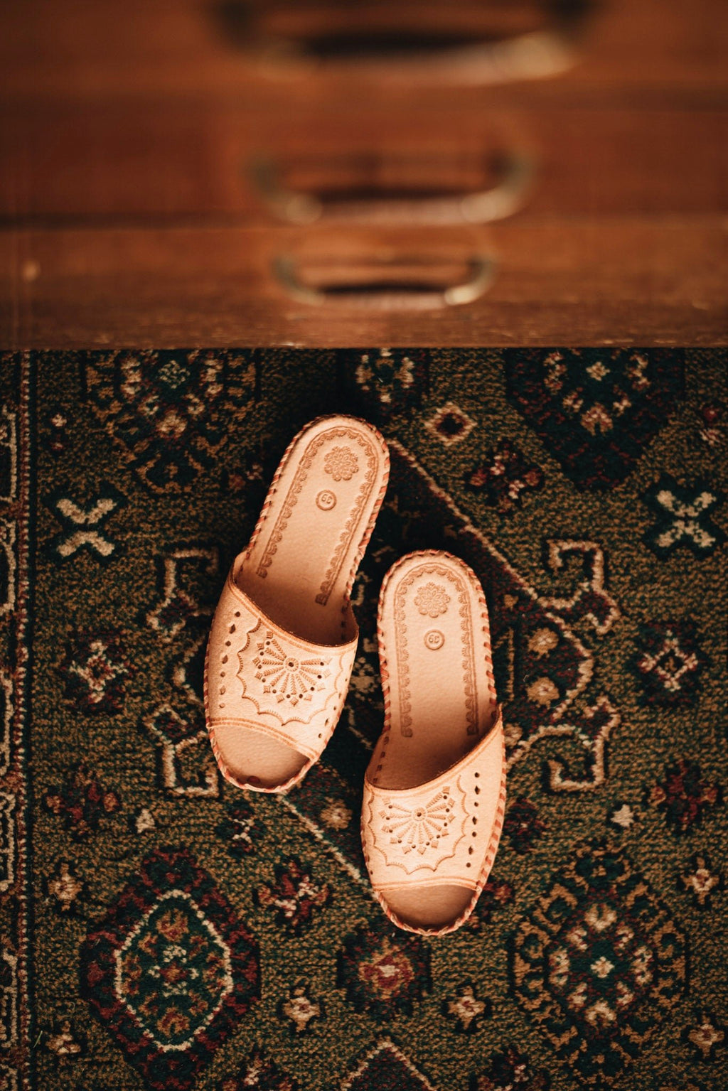 Open Toe Leather Slippers - ONAIE