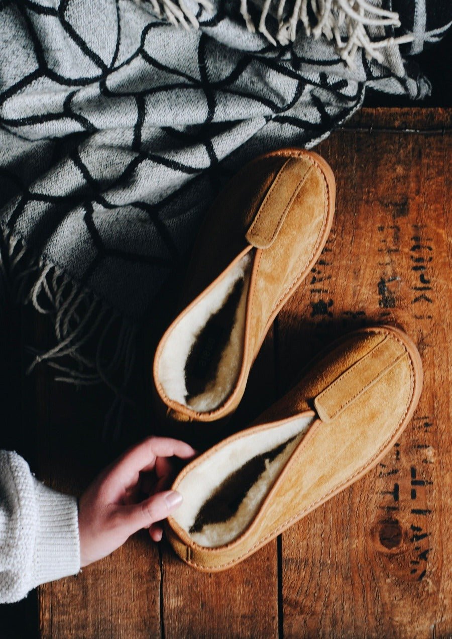  handmade brown wool slipper boots