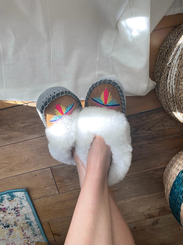 Fireworks Sheepskin Slippers - ONAIE