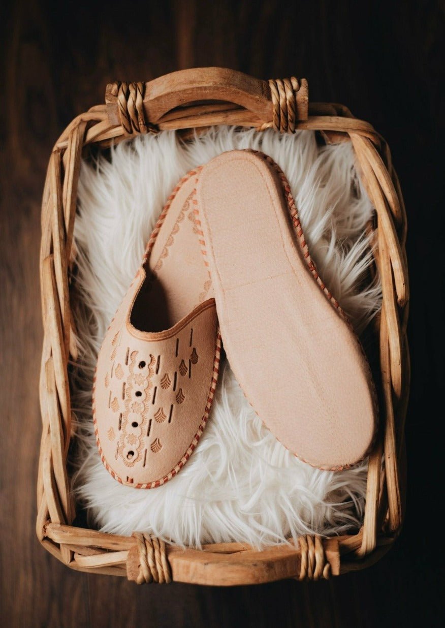 Brown Leather Slippers - ONAIE