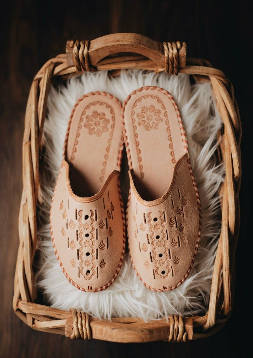 Brown Leather Slippers - ONAIE