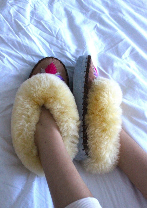 Beige Sheepskin Slippers - ONAIE